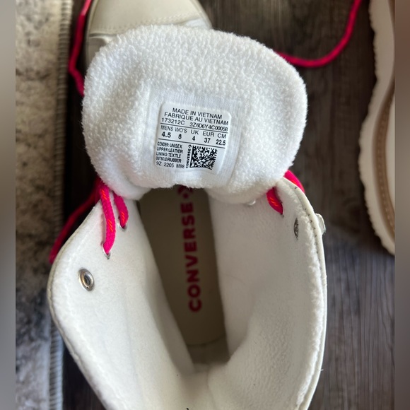 Brand new converse boots